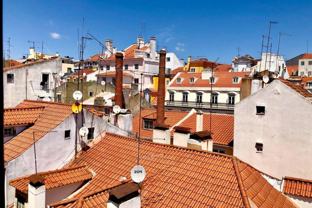 32 Top - Center Of Lisbon Duplex Apartment, Barrio Alto Buitenkant foto