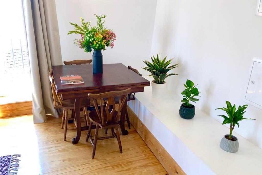32 Top - Center Of Lisbon Duplex Apartment, Barrio Alto Buitenkant foto