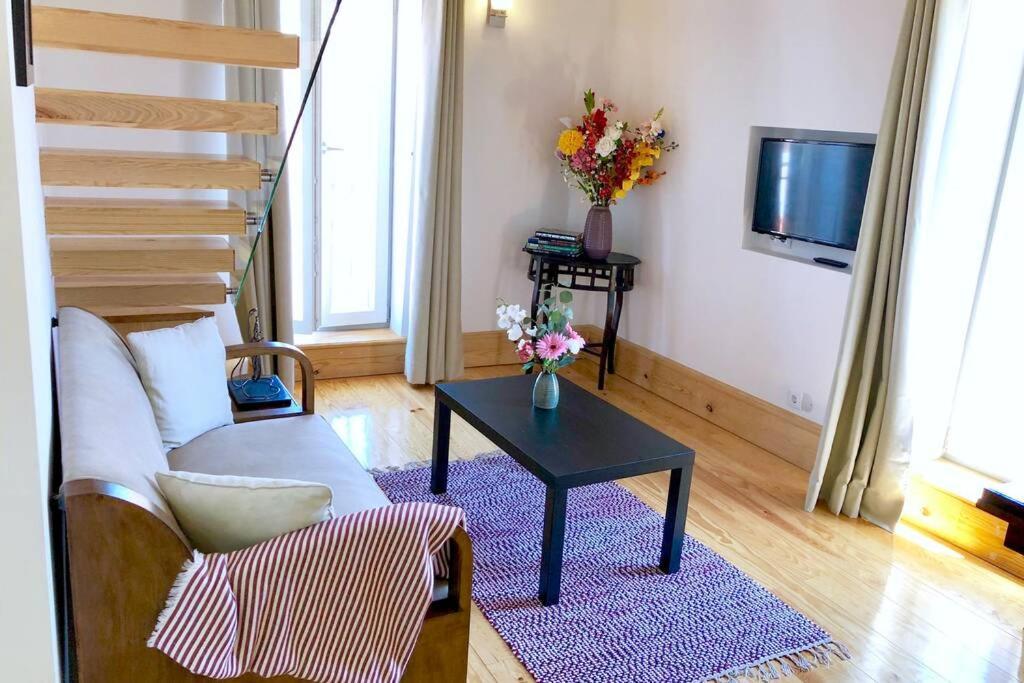 32 Top - Center Of Lisbon Duplex Apartment, Barrio Alto Buitenkant foto