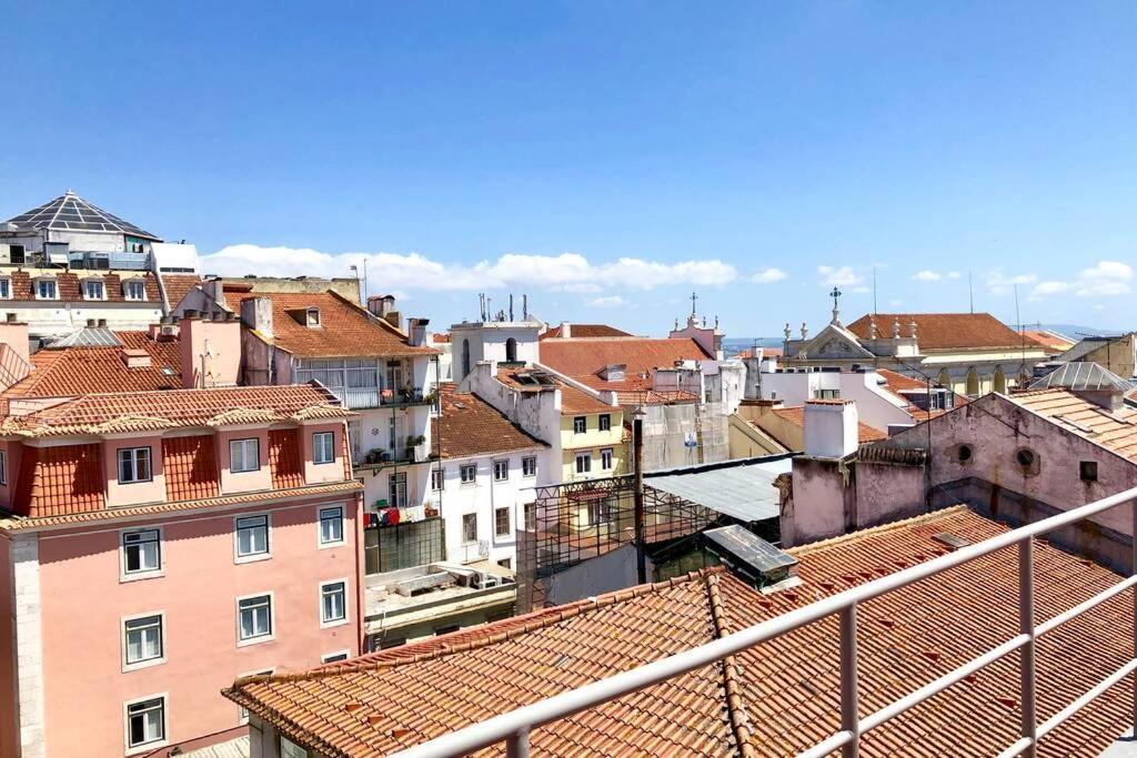 32 Top - Center Of Lisbon Duplex Apartment, Barrio Alto Buitenkant foto